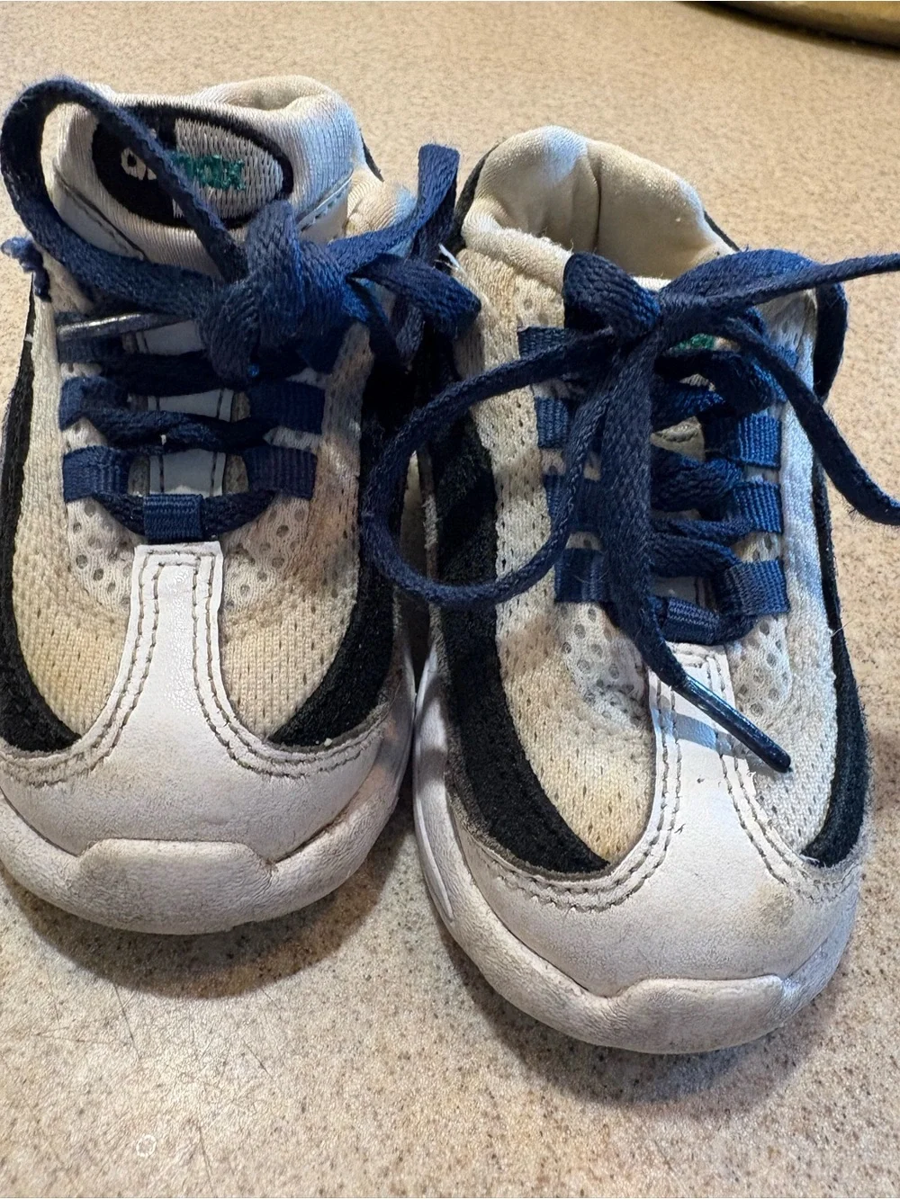 Nike Kids Toddler Air Max White and Navy Lace-Up Athletic Sneakers Shoes 5.5c